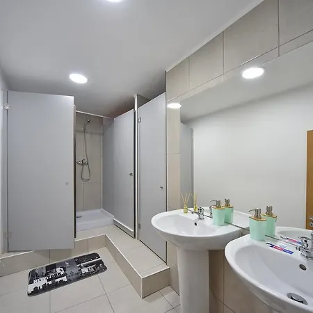 Hostel Simplicity Rooms & Suites